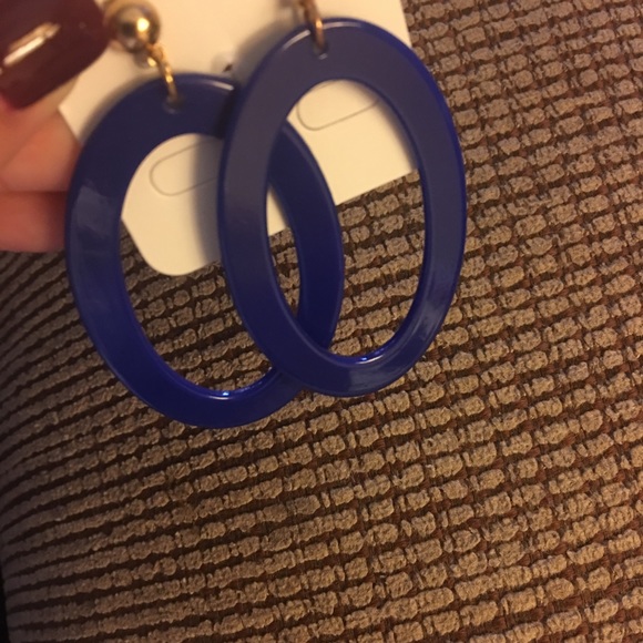 80s style Earrings - Picture 2 of 2